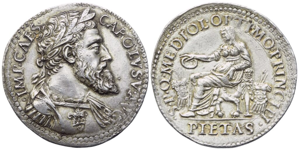 MILANO Carlo V (1535-1556) Testone Ag (11,85 g; 30,8 mm) Incisore Leone Leoni Conosciuto come Testone della Pietà per la citazione sul retro di una Pietas tratta da un sesterzio di Caligola Esemplare eccezionale di grande rarità