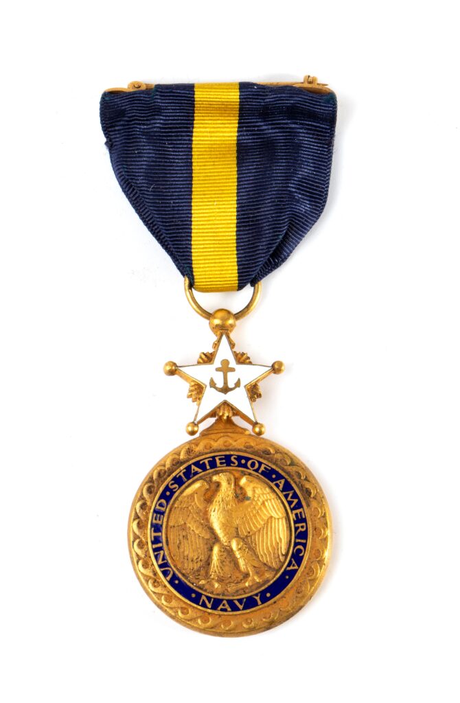 STATI UNITI D’AMERICA Primo quarto del XX Secolo Navy Distinguished Service Medal Provenienza: medagliere Ammiraglio Giovanni Sechi